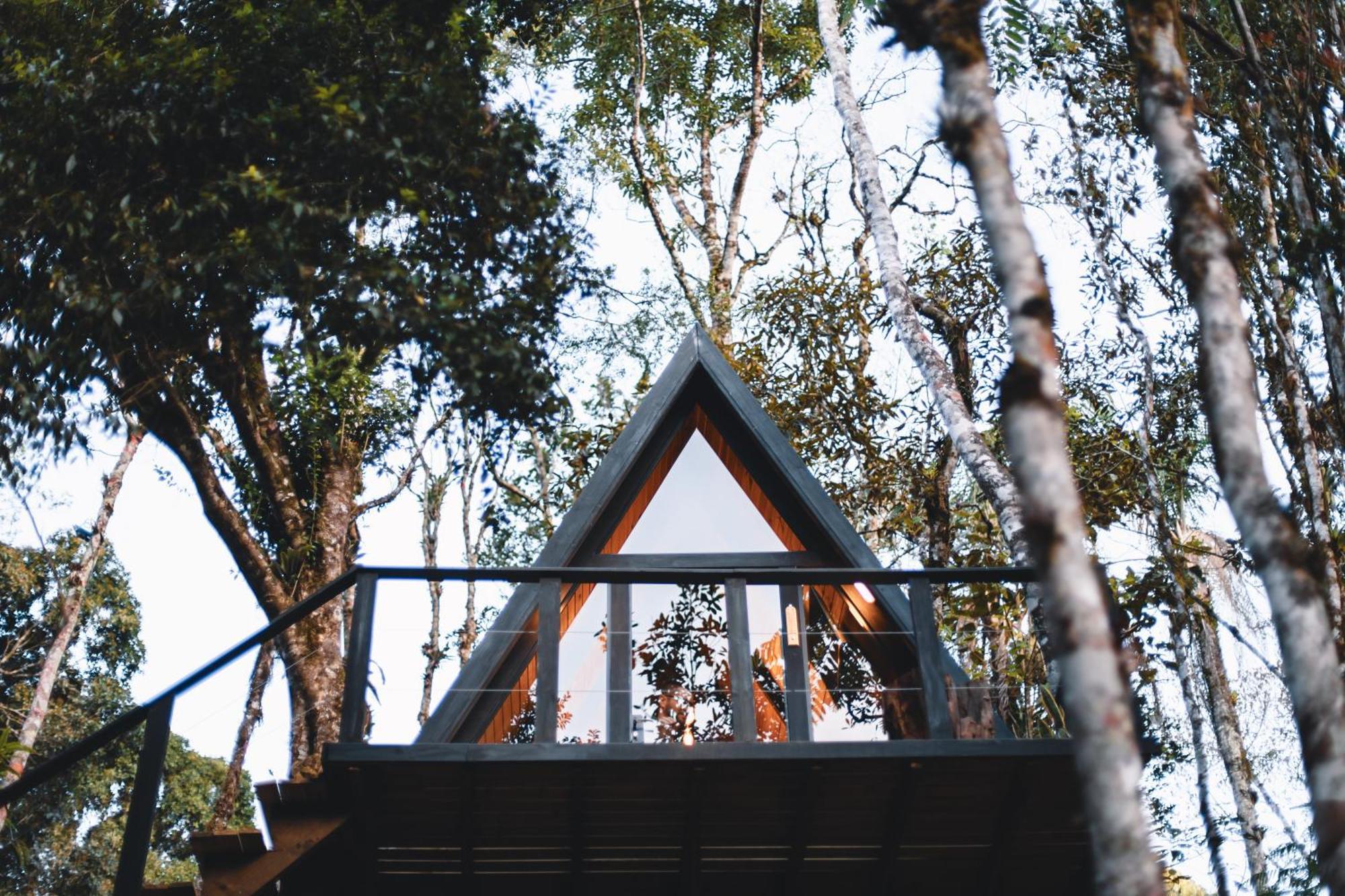 Eagle Hill Lodge *